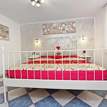 Rimac 663 Apartament *