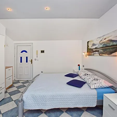 Appartement Rimac 663 *