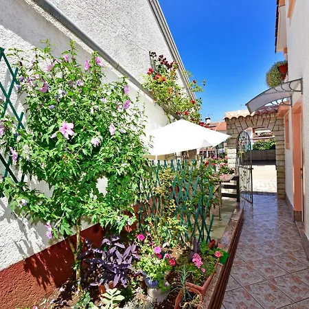 Apartment Rimac 663 Porec